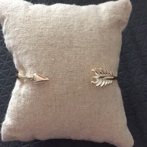 Gold arrow cuff bracelet